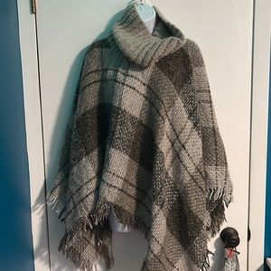 Beautiful Roots Turtleneck Poncho